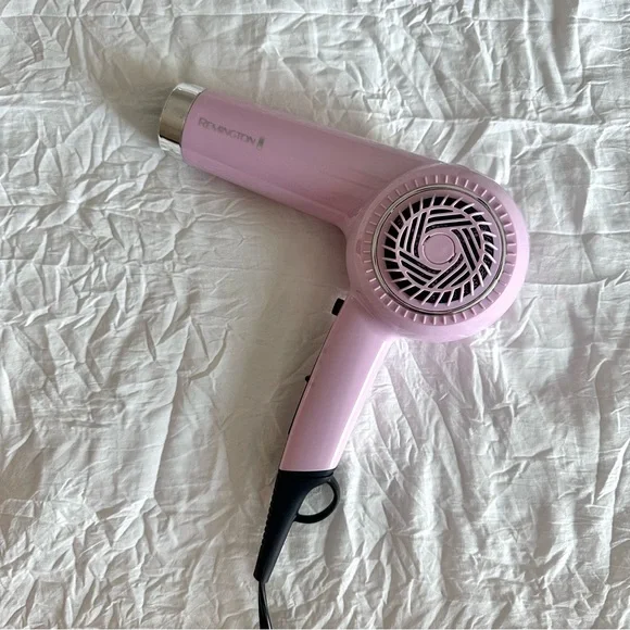 Remington Retro Hair Dryer with Diffuser - Picture 2 of 9